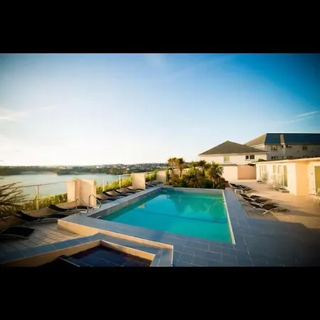 דירה Seaview And Poolside 18 Location