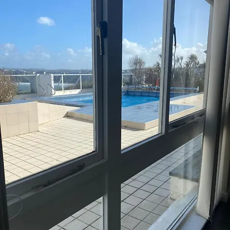 Seaview And Poolside 18 Location דירה